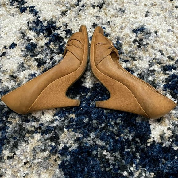 MIU MIU Womens Gorgeous Brown Tan Leather Bow Platform Peeptoe Pumps Heels 38.5 - Picture 6 of 12